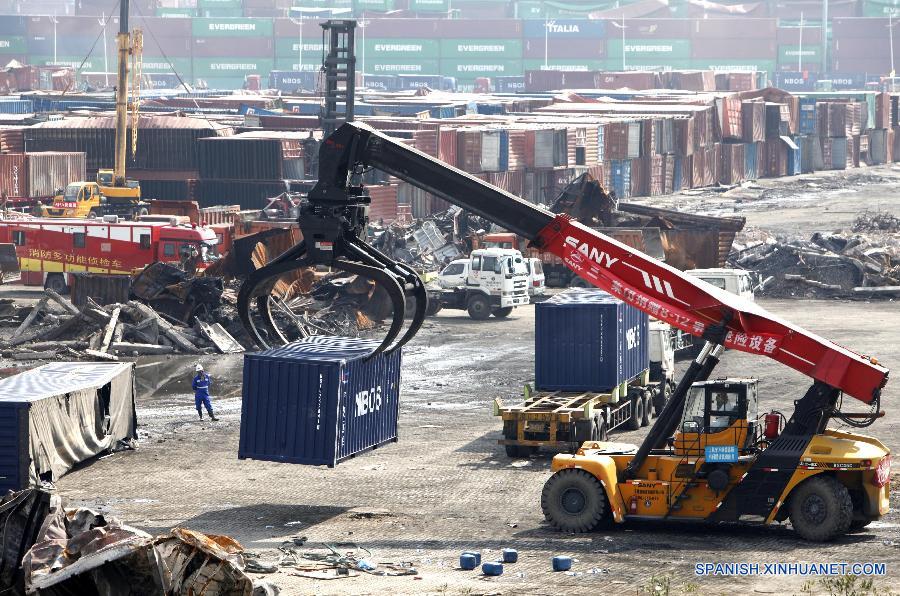 El saldo de muertos en las explosiones ocurridas en un almacén de la municipalidad septentrional china de Tianjin se ha elevado a 164 después de que se hayan identificado los restos de uno de los bomberos desaparecidos, según las autoridades de rescate.