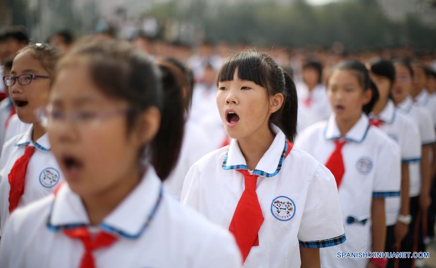 Veteranos asistieron a una ceremonia para conmemorar el 84 aniversario de la incidencia del 18 de septiembre en Shengyang, capital de la provincia noreste china de Liaoning, el 18 de septiembre de 2015. El día de 18 de septiembre de 1931, la tropa japonesa estalló una sección de ferrocarril bajo su control cerca de Shengyang, y luego acusó a la tropa china del daño como pretexto para un ataque. Ellos bombardearon campamentos cerca de Shengyang en la misma noche, de esta manera inició la invasión armada al noreste de China. La incidencia fue seguida por la invasión completa de Japón a China y el resto de Asia, y causando la guerra contra la agresión japonesa. 