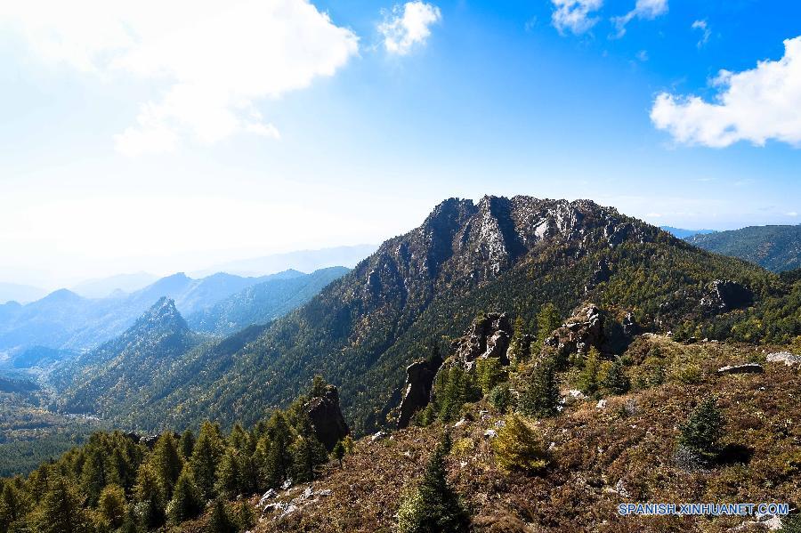 La foto muestra el paisaje de la montaña de Luyasha en la provincia china de Shanxi.