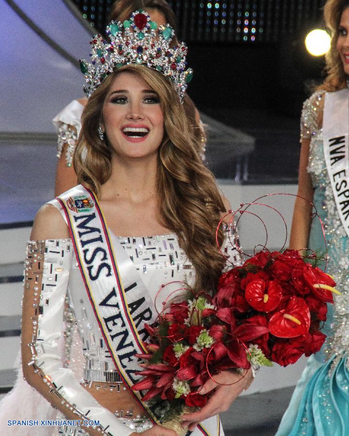 Mariam Habach recibe la corona de Miss Venezuela el día 8 de octubre en Caracas. Según prensa local, ella participará en el concurso de Miss Universo que se celebrará en enero de 2016 representando Venezuela. 