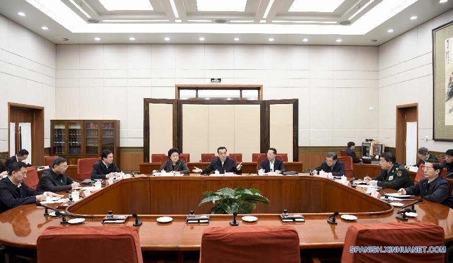 El primer ministro de China, Li Keqiang, pidió hoy la implementación del mapa de ruta de crecimiento presentado durante una reunión clave de cuatro días del Partido Comunista de China (PCCh) que subrayó la innovación y el desarrollo coordinado y ecológico.