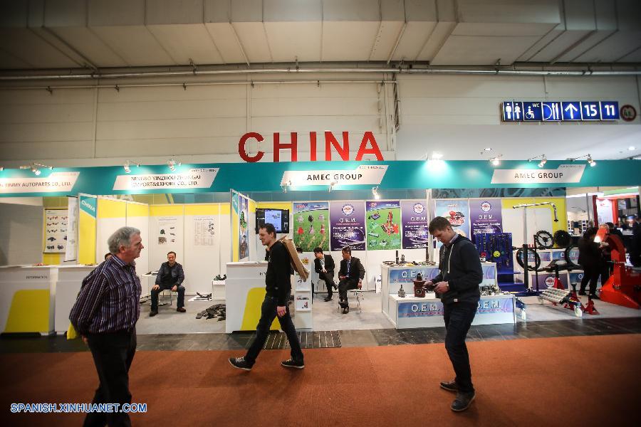 M&aacute;s de 100 empresas chinas participan en la Feria Internacional de Maquinarias Agr&iacute;colas en Hannover 2015 el d&iacute;a 8 de noviembre, la cual es la feria de m&aacute;xima escala en el campo de maquinaria agr&iacute;cola del mundo. 