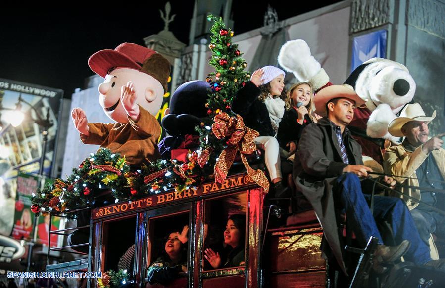 EEUU: Desfile de Navidad de Hollywood en Los Angeles