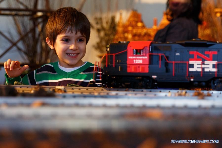 U.S.-NEW YORK-HOLIDAY TRAIN SHOW