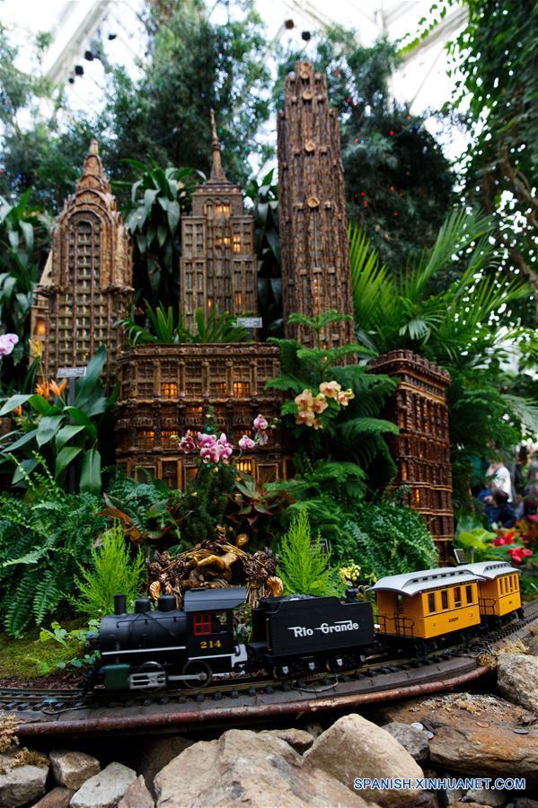 U.S.-NEW YORK-HOLIDAY TRAIN SHOW