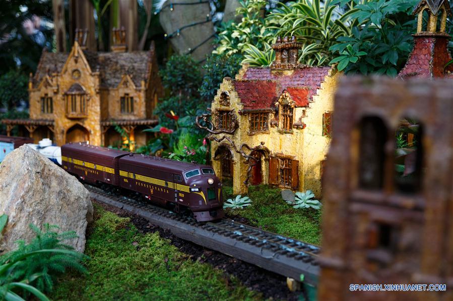 U.S.-NEW YORK-HOLIDAY TRAIN SHOW