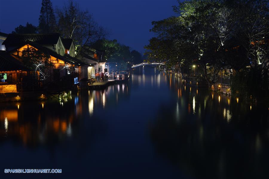 Zhejiang: Bello paisaje de Wuzhen, sede ciudad de la II Conferencia Mundial de Internet