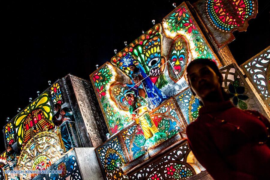 Como una de las fiestas más arraigadas en la tradición cubana, la 'Charangas' fue seleccionada como patrimonio cultural de Cuba en 2015.