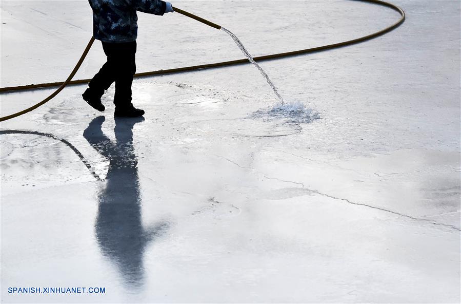 Fotos de Xinhua de la semana 0118-0124: China, Mundo de hielo y nieve