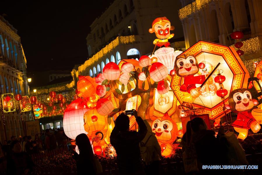 CHINA-MACAO-SPRING FESTIVAL-LIGHT UP (CN)