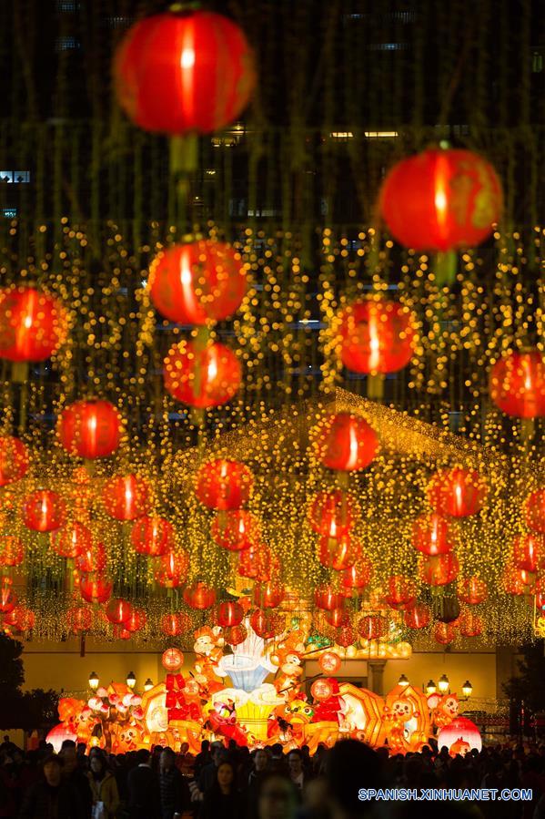 CHINA-MACAO-SPRING FESTIVAL-LIGHT UP (CN)