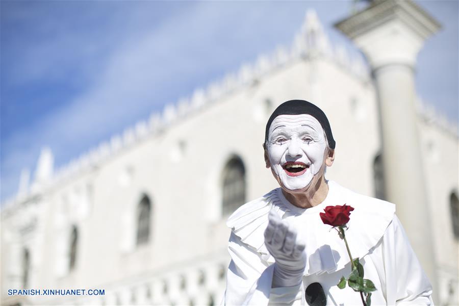 Se celebra el Carnaval de Venecia 
