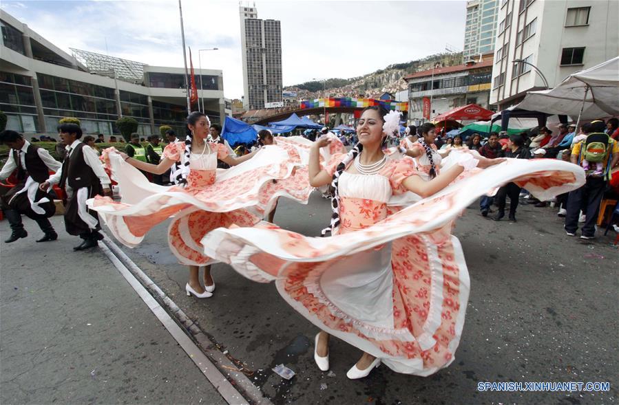 BOLIVIA-LA PAZ-SOCIETY-CARNIVAL