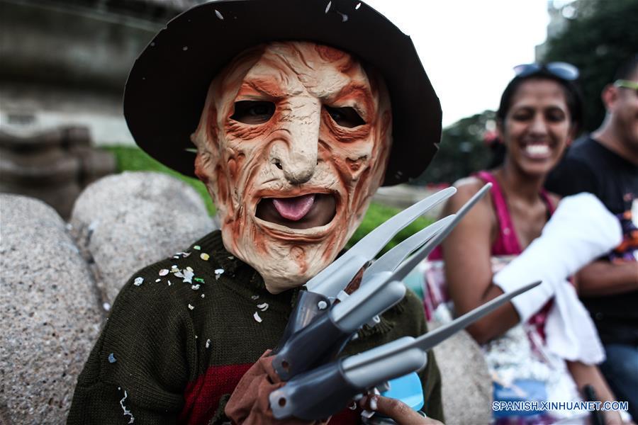 VENEZUELA-CARACAS-SOCIETY-CARNIVAL