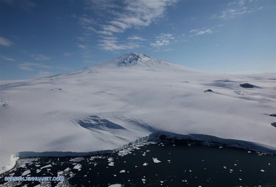 ANTARCTICA-XUELONG-ROSS SEA-SCENERY (CN)