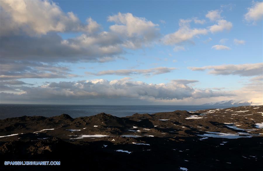 ANTARCTICA-XUELONG-ROSS SEA-SCENERY (CN)