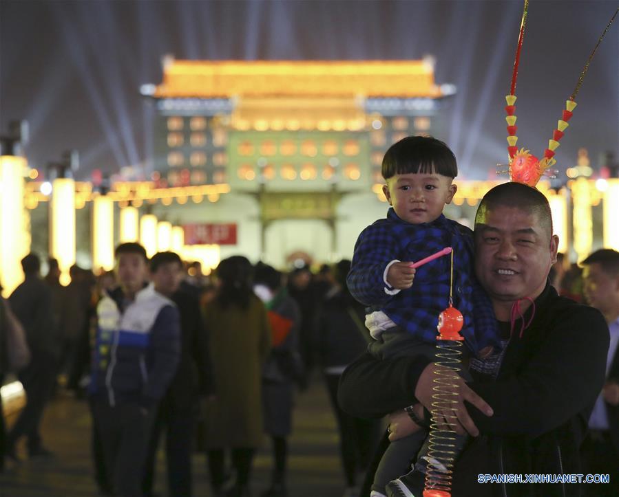 CHINA-LANTERN FESTIVAL(CN)