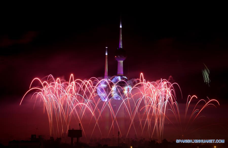 KUWAIT-KUWAIT CITY-FIREWORKS