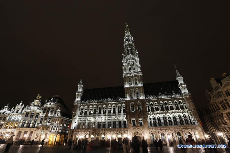 BELGIUM-BRUSSELS-EARTH HOUR-GRAND MARKET