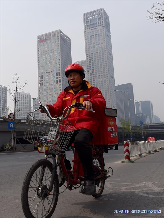 CHINA-BEIJING-ELECTRIC BIKES-BAN (CN)