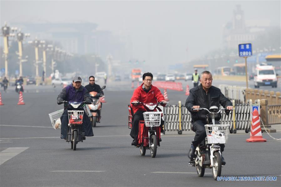 CHINA-BEIJING-ELECTRIC BIKES-BAN (CN)