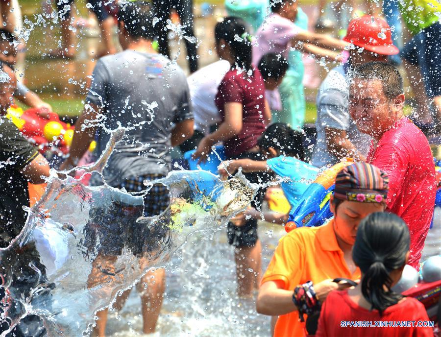 #CHINA-YUNNAN-JINGHONG-WATER-SPRINKLING FESTIVAL (CN) 