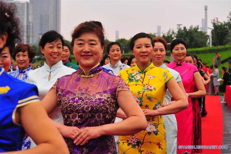 #CHINA-HENAN-ZHENGZHOU-CHEONGSAM SHOW(CN)