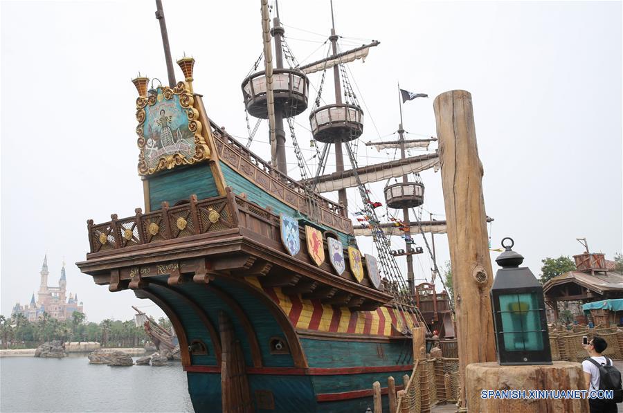 (8)CHINA-SHANGHAI-INDUSTRIA-DISNEYLANDIA 