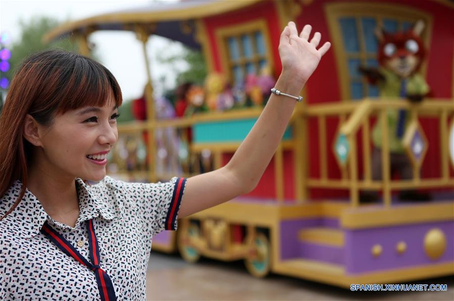(11)CHINA-SHANGHAI-INDUSTRIA-DISNEYLANDIA 