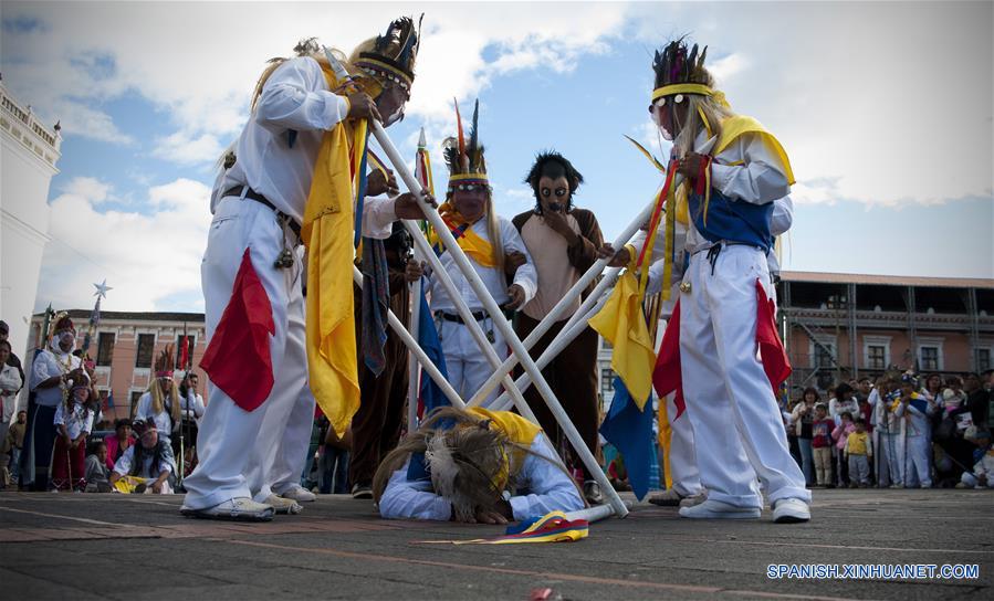 (3)ECUADOR-QUITO-SOCIEDAD-EVENTO