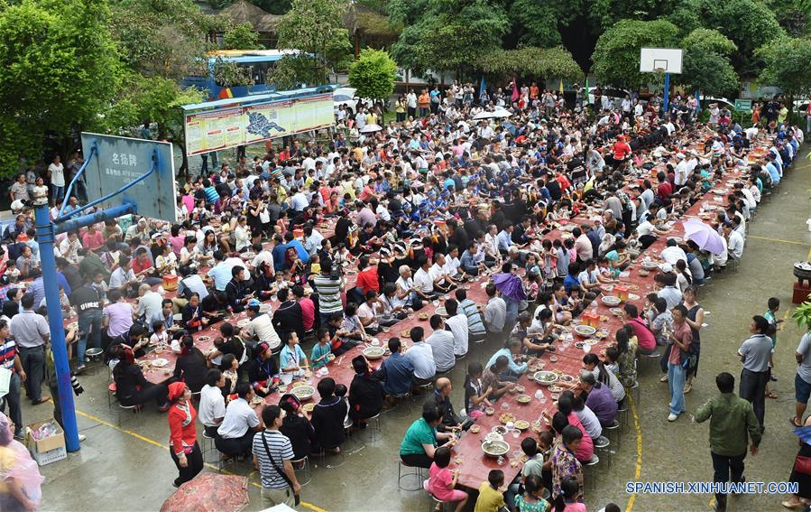 (5)CHINA-GUANGXI-SOCIEDAD-FESTIVAL  