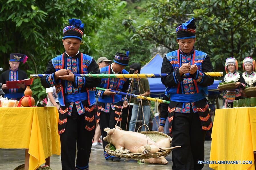 (6)CHINA-GUANGXI-SOCIEDAD-FESTIVAL  