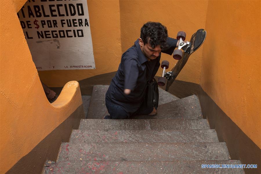 (13)MEXICO-CIUDAD DE MEXICO-SOCIEDAD-AMELIA-SERIE 