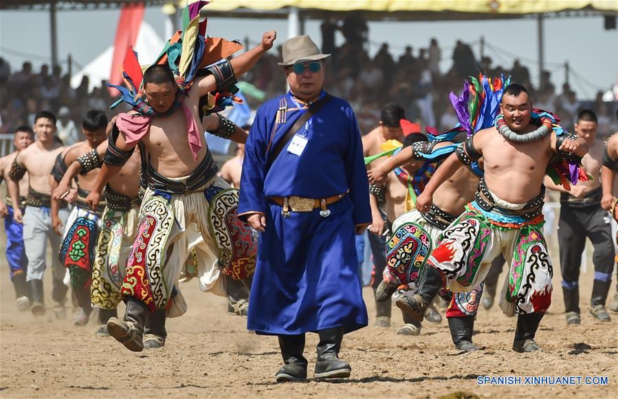 (2)CHINA-HOHHOT-SOCIEDAD-FERIA 