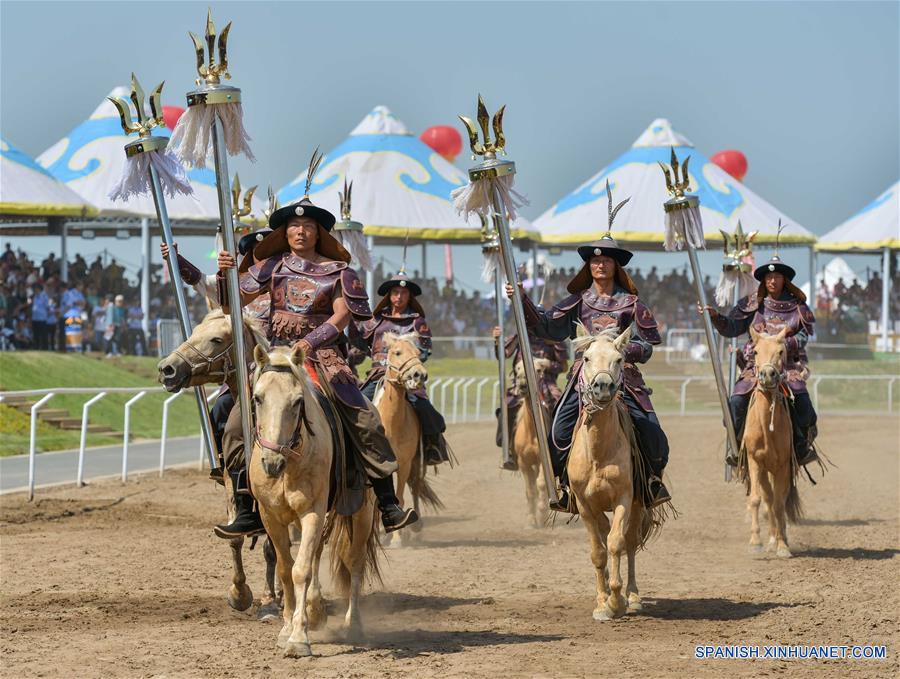 (5)CHINA-HOHHOT-SOCIEDAD-FERIA 