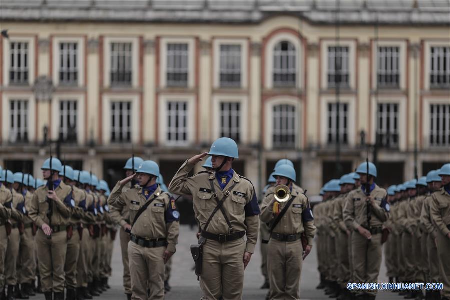 (1)COLOMBIA-BOGOTA-MILITARES-CEREMONIA