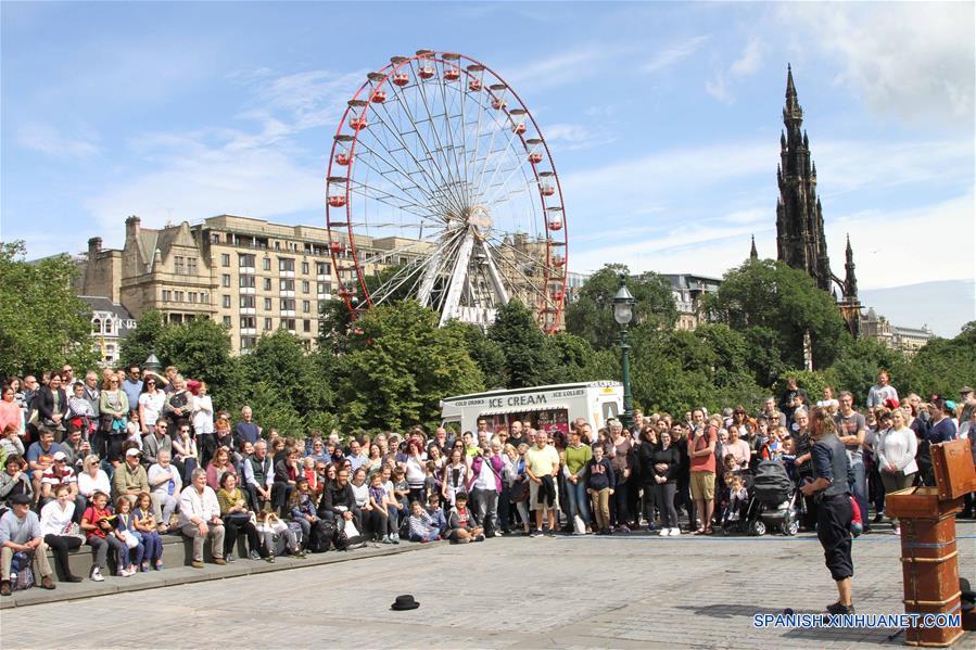 (2)REINO UNIDO-EDIMBURGO-SOCIEDAD-FESTIVAL  