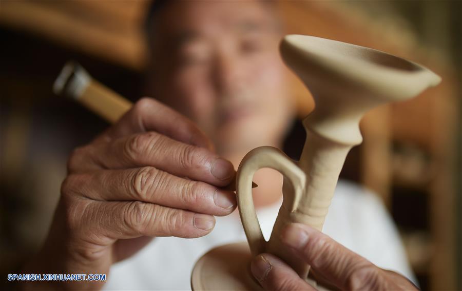 La cer&aacute;mica vidridada verde fue reconocida como parte del patrimonio cultural de Sichuan en 2009.