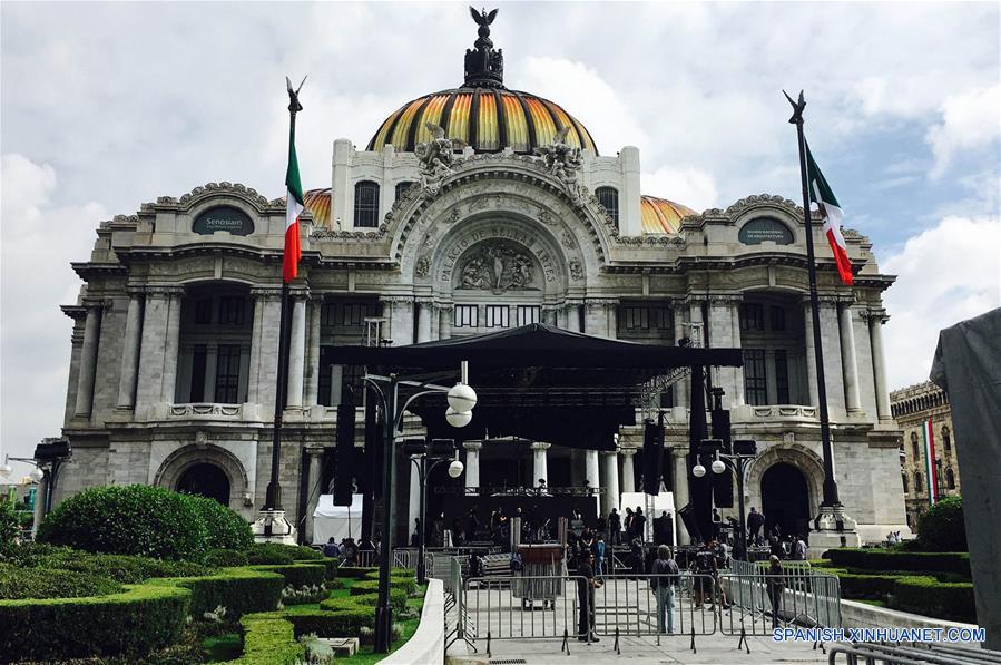 (8)MEXICO-CIUDAD MEXICO-MUSICA-JUAN GABRIEL 