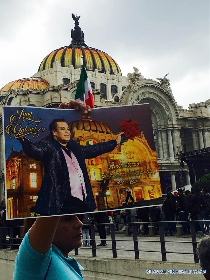 (20)MEXICO-CIUDAD DE MEXICO-MUSICA-JUAN GABRIEL