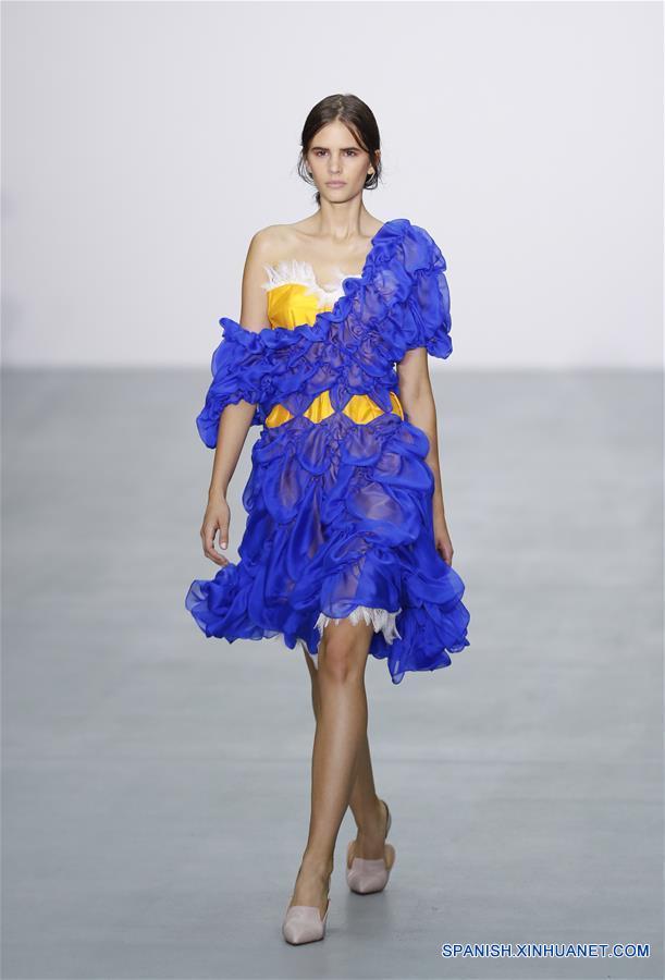 (5)REINO UNIDO-LONDRES-MODA-SEMANA-MODA