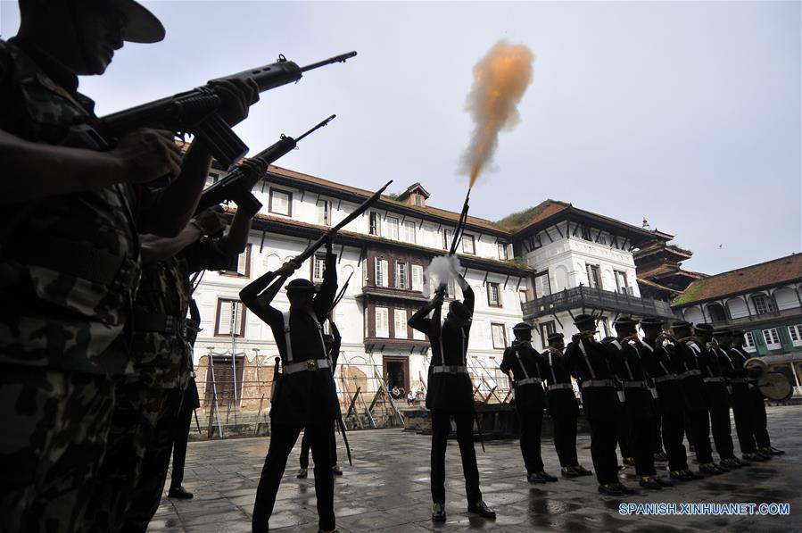 (3)NEPAL-KATMANDU-SOCIEDAD-FESTIVAL