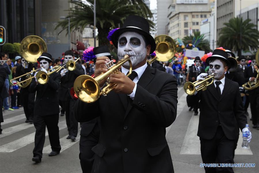 (1)MEXICO-CIUDAD DE MEXICO-SOCIEDAD-DESFILE