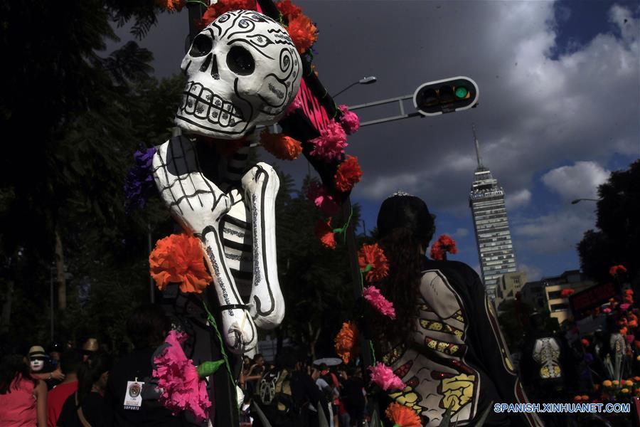 (11)MEXICO-CIUDAD DE MEXICO-SOCIEDAD-DIA MUERTOS