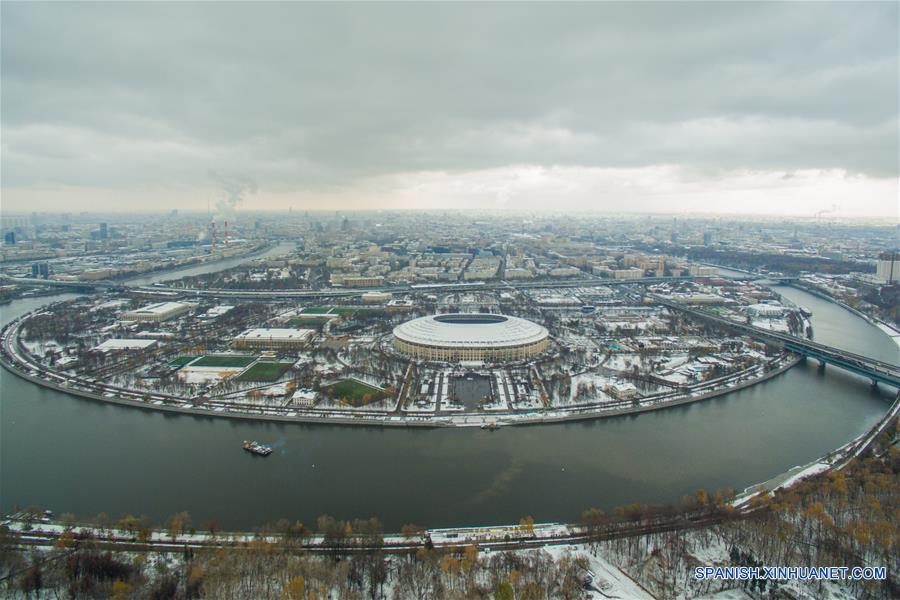 (3)RUSIA-MOSCU-MEDIO AMBIENTE-PAISAJE