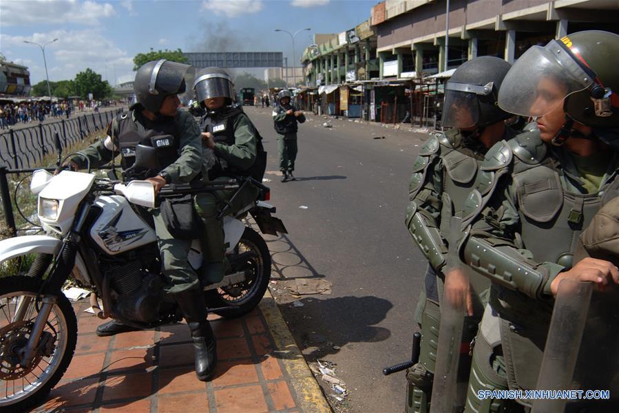 (6)VENEZUELA-MARACAIBO-SOCIEDAD-PROTESTA
