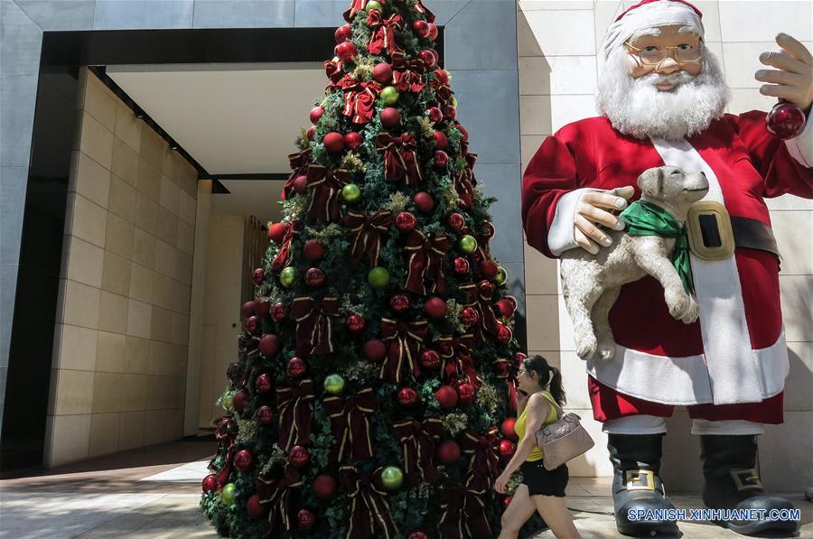 (3)BRASIL-SAO PAULO-SOCIEDAD-NAVIDAD