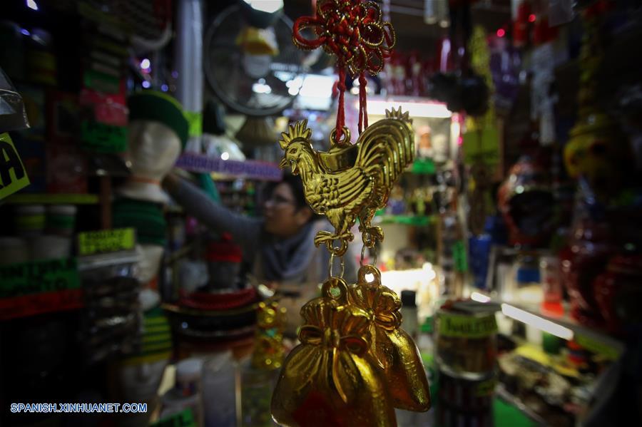 Mexicanos acostumbran comprar amuletos a final del año para iniciar el siguiente con buena suerte, protección y abundancia