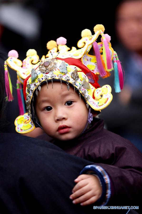 (4)CHINA-GUIZHOU-SOCIEDAD-FESTIVAL