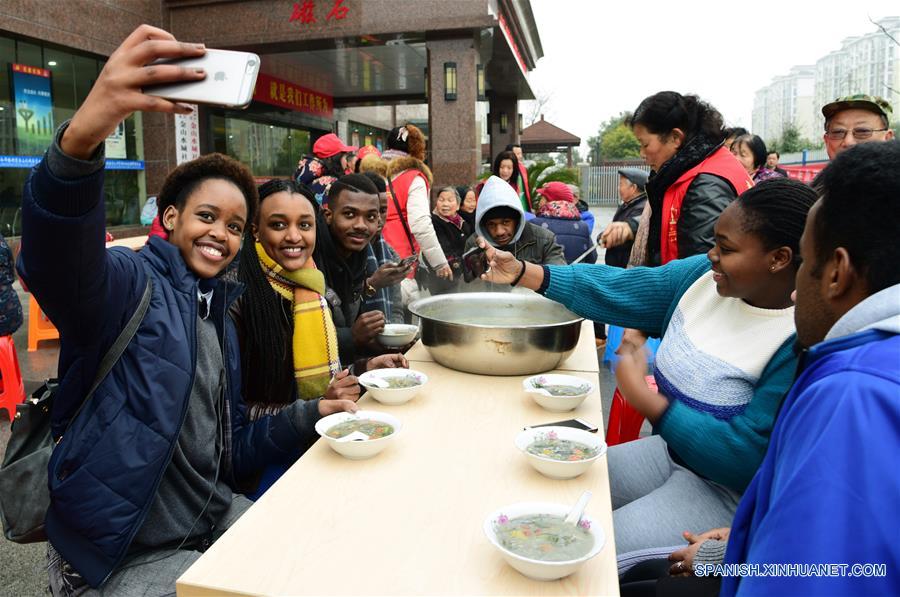 (2)CHINA-ZHENJIANG-SOCIEDAD-FESTIVAL